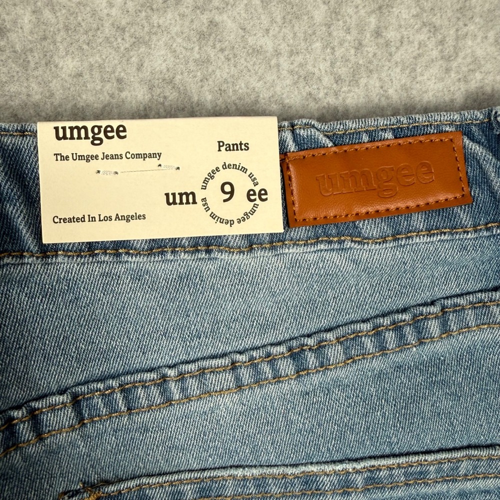 Umgee Distressed Straight Leg Jeans 9 Blue Y2K Edgy Streetwear Light Wash NWT - Picture 6 of 8
